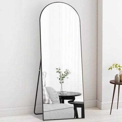 Chic Capsule Elegance: Freestanding Reflect